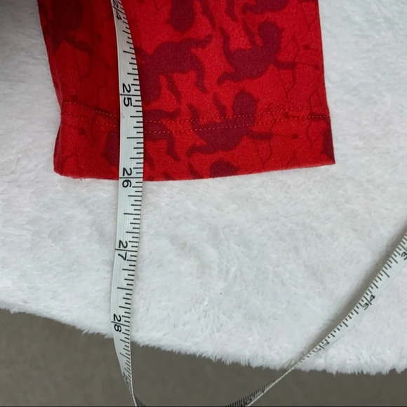 LuLaRoe Cupid patterned one size leggings red - Picture 5 of 8